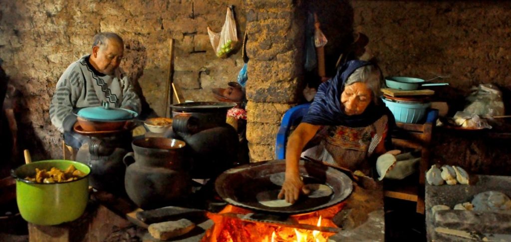 morelos-tepoztlan-encuentro-cocineras-tradidionales-feria-gastronomica-platillos-tipicos