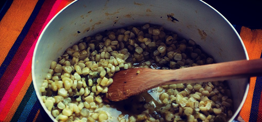 morelos-esquites-receta-caldudos-con-caldito-epazote-autentica-morelenses