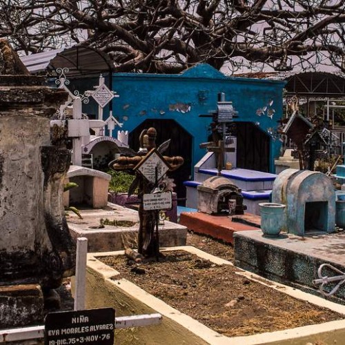 morelos-tradiciones-surreales-magicas-ritos-prehispanicos-religiosos-rezanderas-muertos